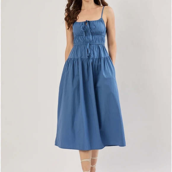 Sim & Sam Dresses & Skirts - Sim & Sam tie front milkmaid poplin midi Dress